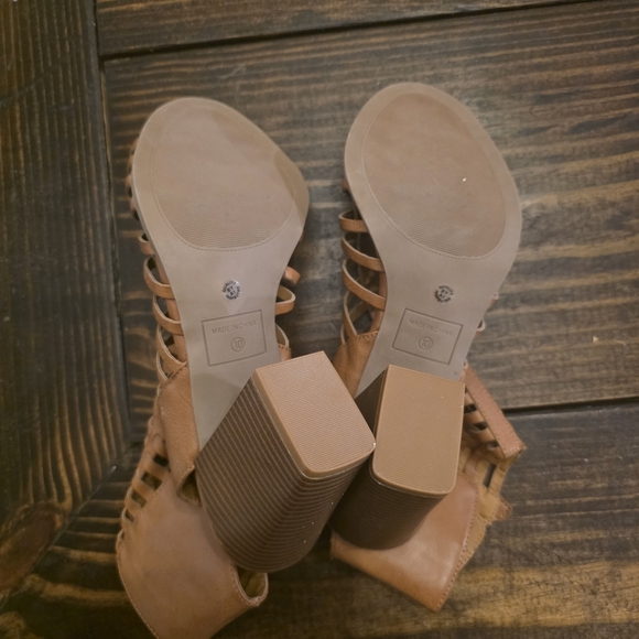 Brown Strappy Heals - Picture 3 of 6